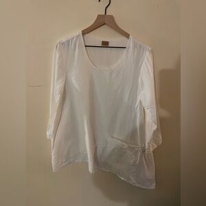 Tulip, white asymmetrical tunic size medium